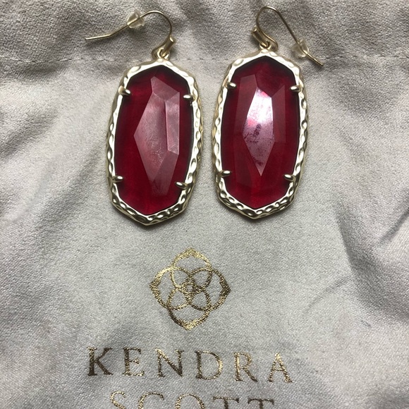 Danielle Gold Drop earrings in deep red - Picture 1 of 1